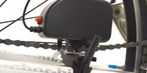 ロードバイクで自家発電!?スマホ充電可能なUSBダイナモチャージャー