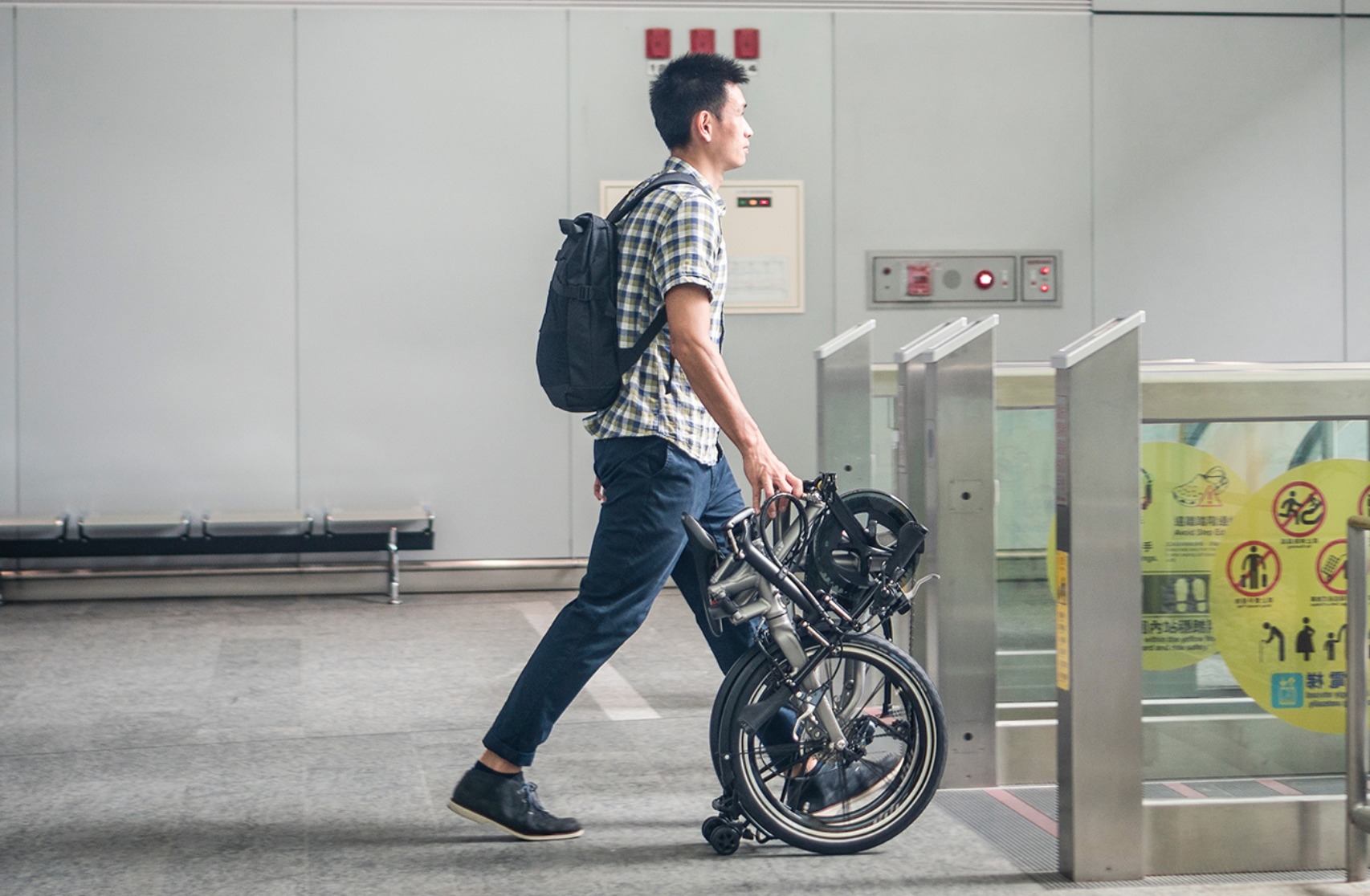 20インチ 折りたたみ自転車 電車