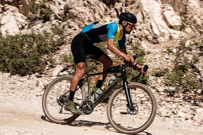 felt-Breed-gravel-road